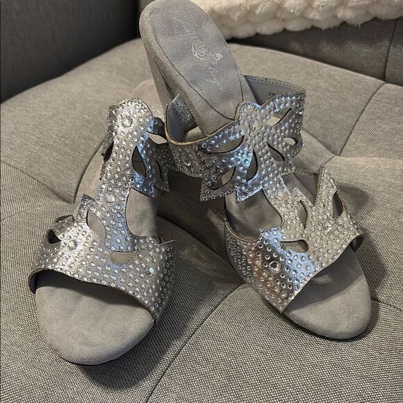 Joan Boyce Silver Glamorous Slide Sandals - Picture 1 of 10